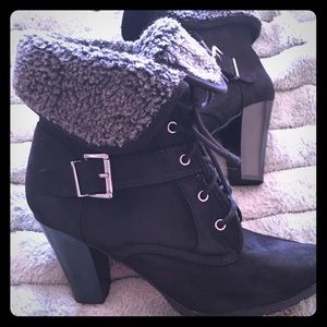 White Mountain boots new beautiful